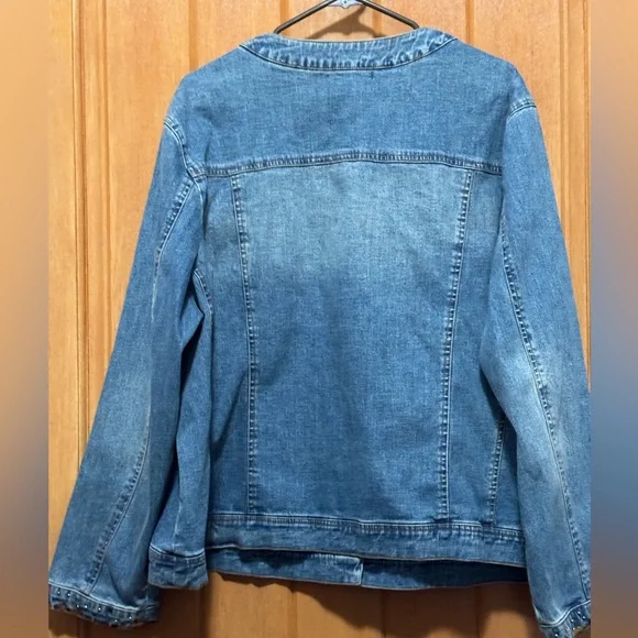 Berek Blue Jean Jacket with Colorful Embellishments woman size 3X pit 26”L 27” - Picture 11 of 11